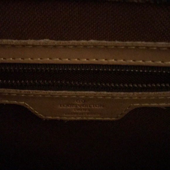Louis Vuitton bag made in France 9 week 2008. - Picture 2 of 4